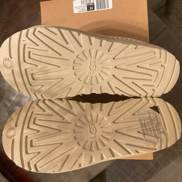 New UGG Tasman Slipper Chestnut - Picture 6 of 6